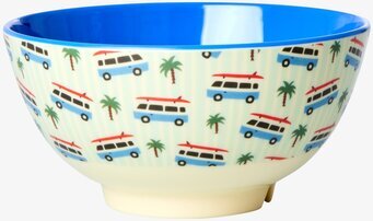 Skål Cars Print från Rice med färgglada bilar och palmer