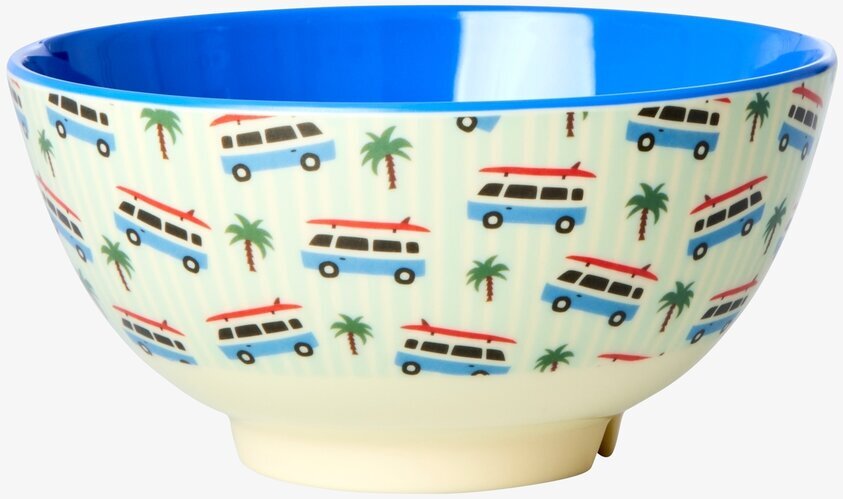 Skål Cars Print från Rice med färgglada bilar och palmer