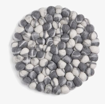 Grytunderlägg Tovad Ull - Stone Ball från Gry & Sif