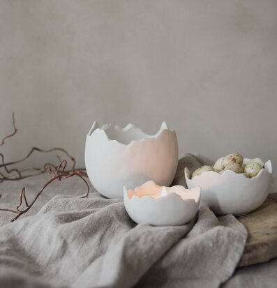 Skål Äggskal Mellan från Majas Cottage i vit keramik