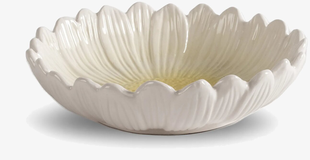 Djupt Fat Dagny Vit Ø20 cm från Sagaform med blombladskanter