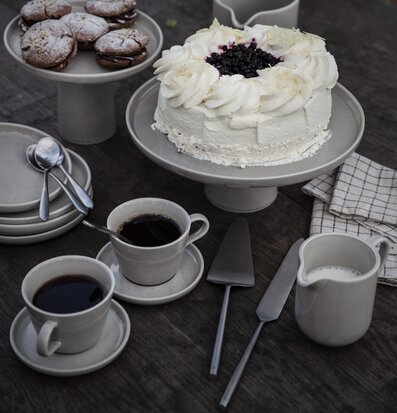 Tårtbestick 2-Set - Ernst från varumärket Ernst på träbord