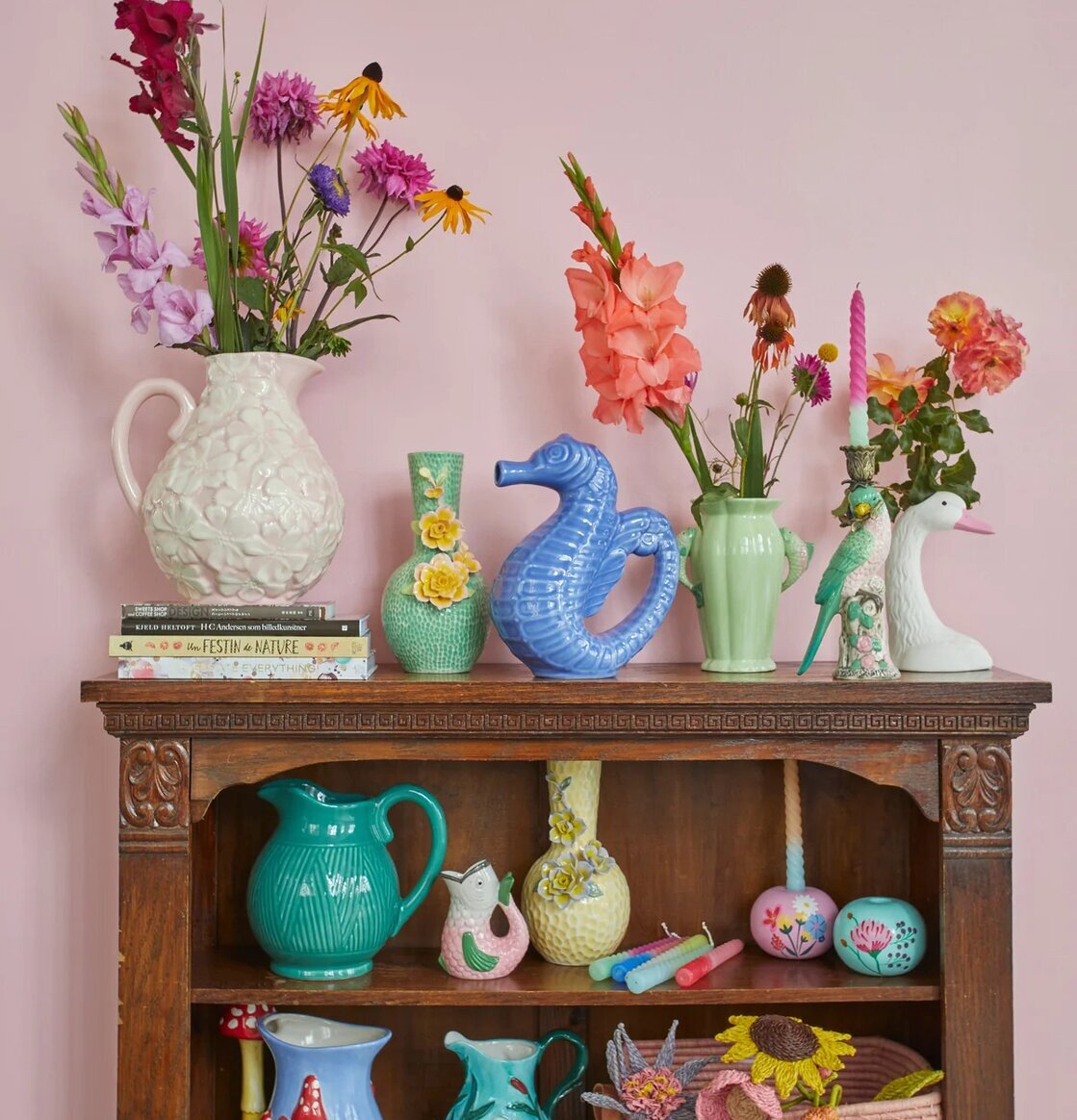 Ljusstake Keramik Fågel Grön från Rice på mörk trä hylla