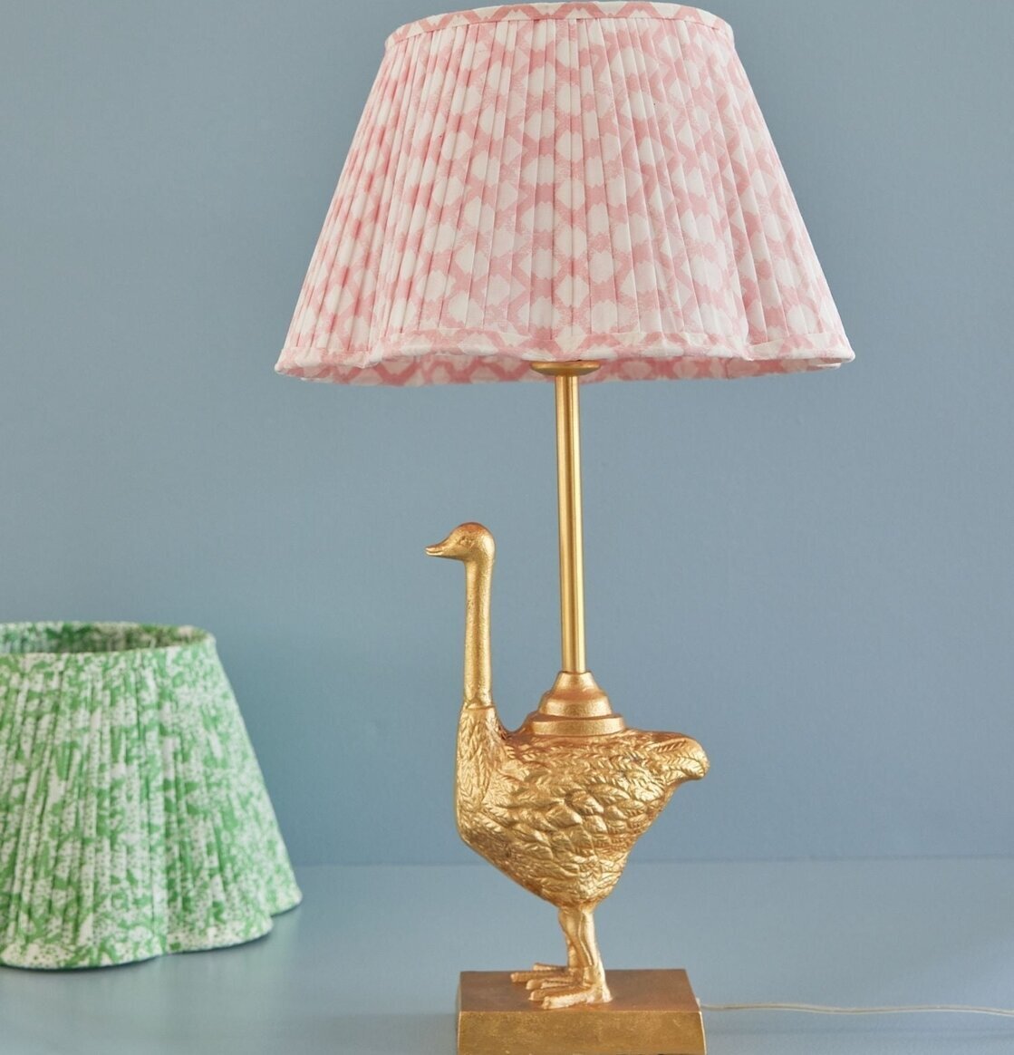 Lampskärm Flower Pink från Rice med gyllene gåsfot