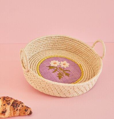 Broderad Brödkorg Natur från Rice med blommigt broderi