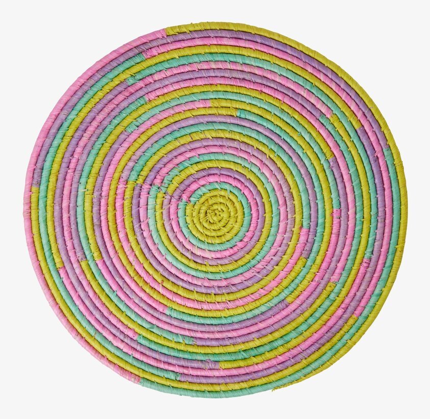 Bordstablett Raffia Multi från Rice med färgglatt mönster