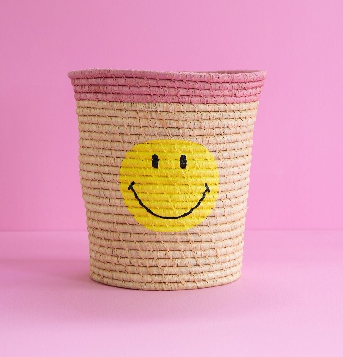 Korg Raffia Natur Smiley från Rice med rosa kant och smiley