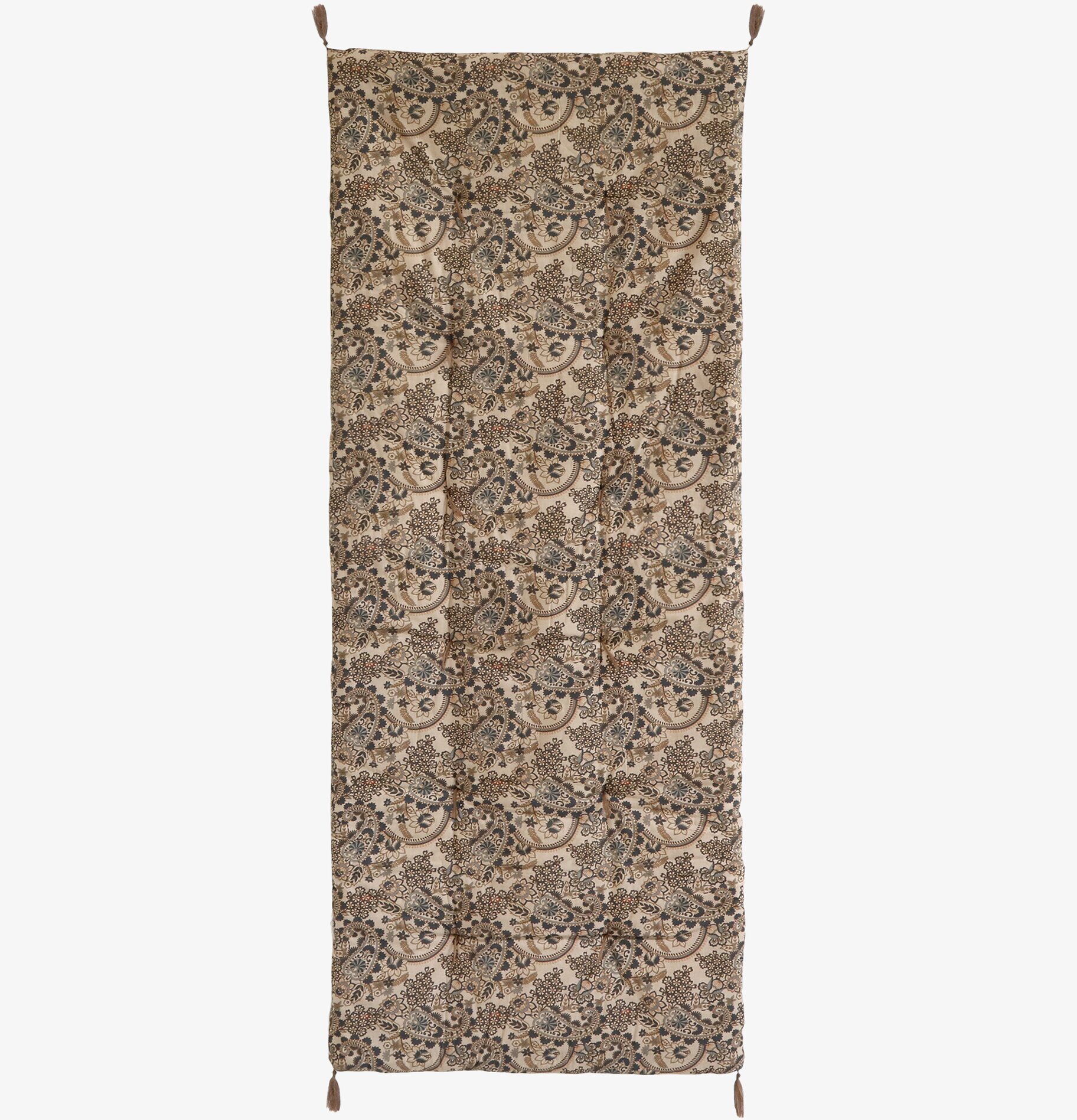 Madrass Paisley Beige från Chic Antique med paisleymönster