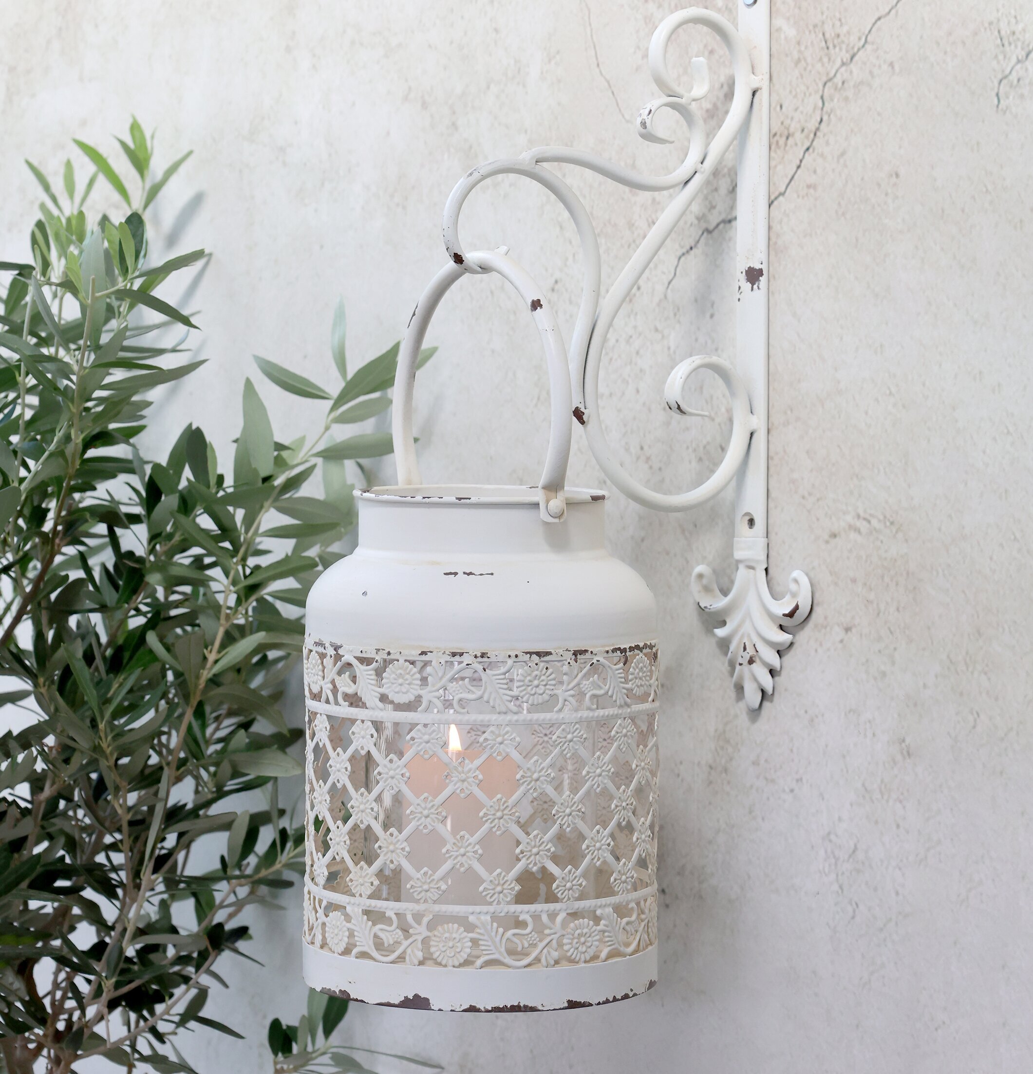 Lanterna Med Dekor Antique Creme från Chic Antique hänger