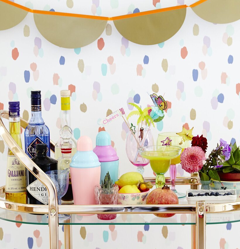 Cocktail Cart Rose Gold från Rice med drycker och tillbehör