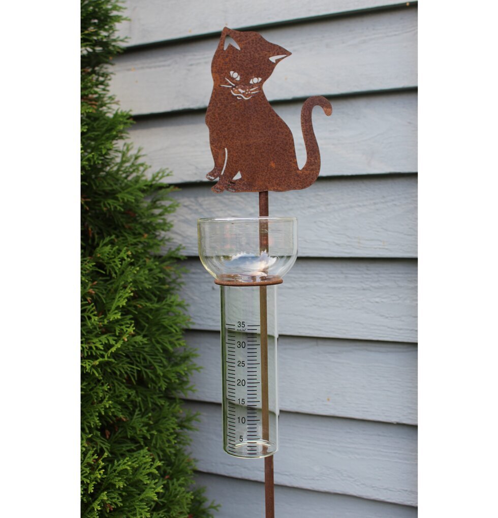 Regnmätare - Tussie från Lind Decoration i trädgårdsmiljö