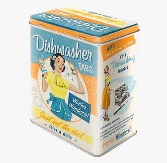 Bild av retroinspirerad plåtburk med livfull design