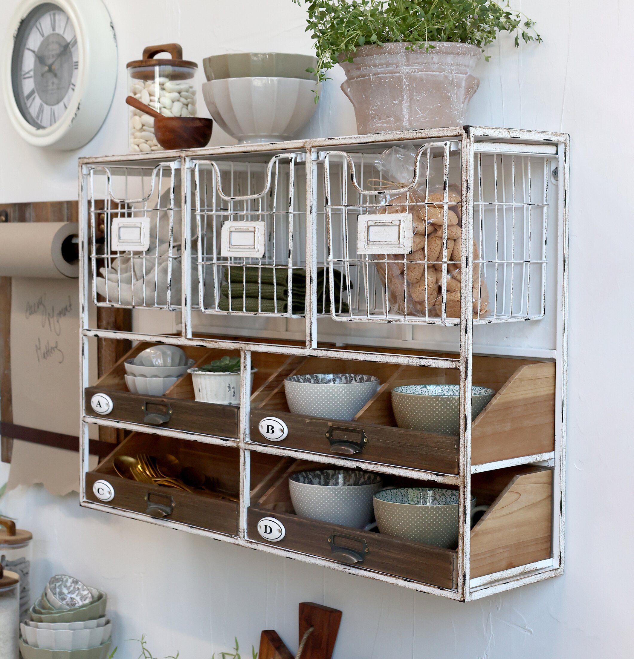 Vägghylla Med Lådor Antique Creme från Chic Antique