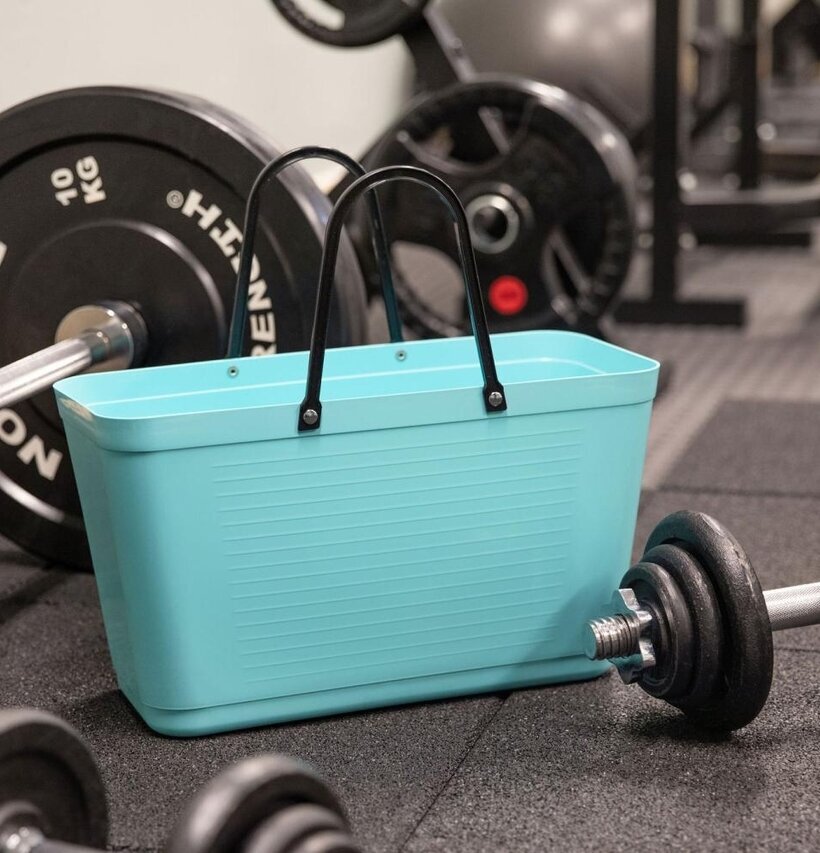 Väska Hinza Aqua - Green Plastic från Hinza i gymmiljö
