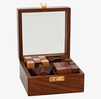 Puzzle Set Club Room från Miljögården i elegant trälåda