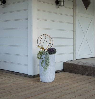 Utomhusdekoration Sphere Liten från Star Trading på altan