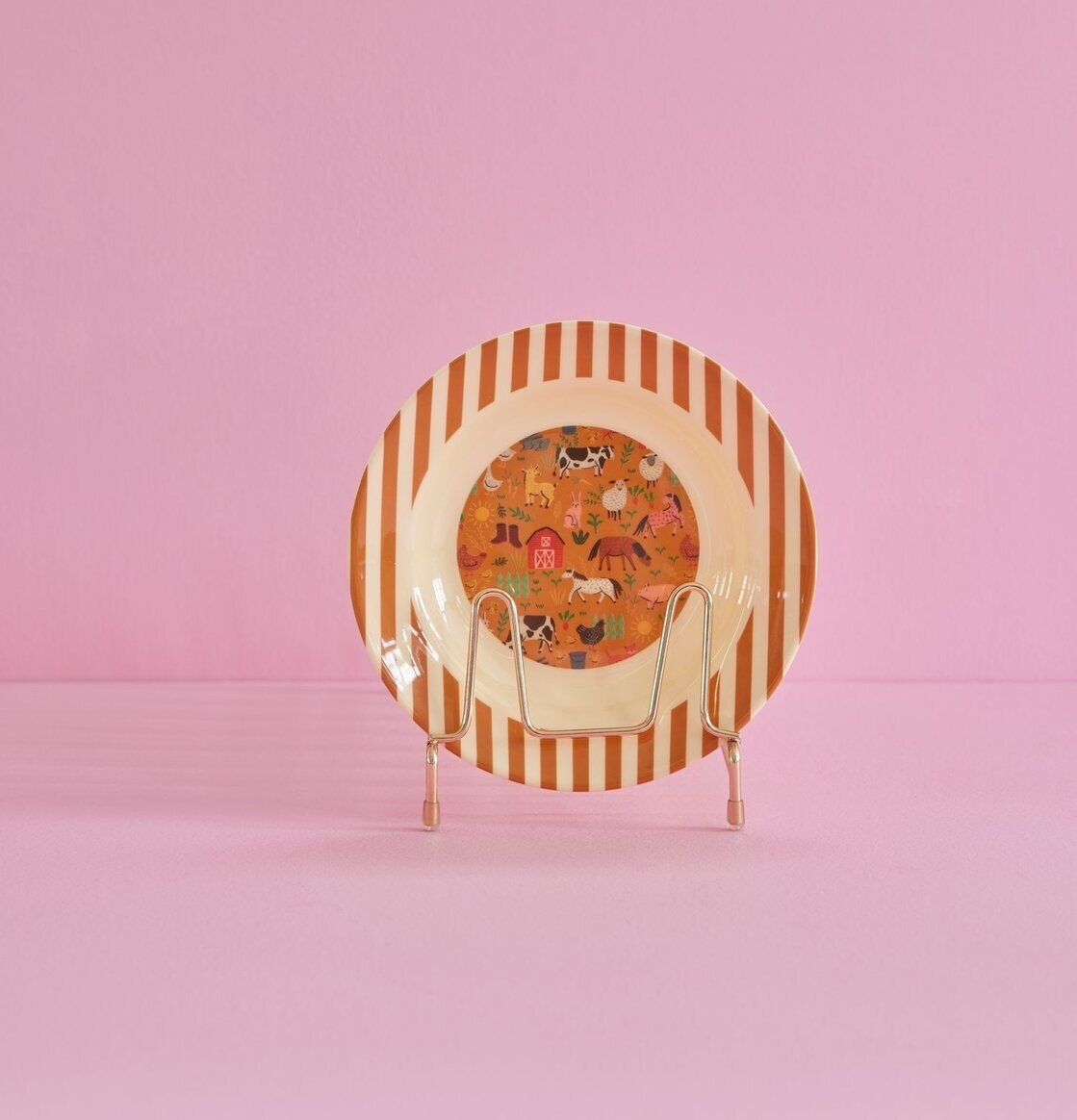 Djup Tallrik Farm Print från Rice med lantgårdsmotiv