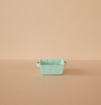 Ugnsform Small Mint från Rice i mintgrön keramik med handtag