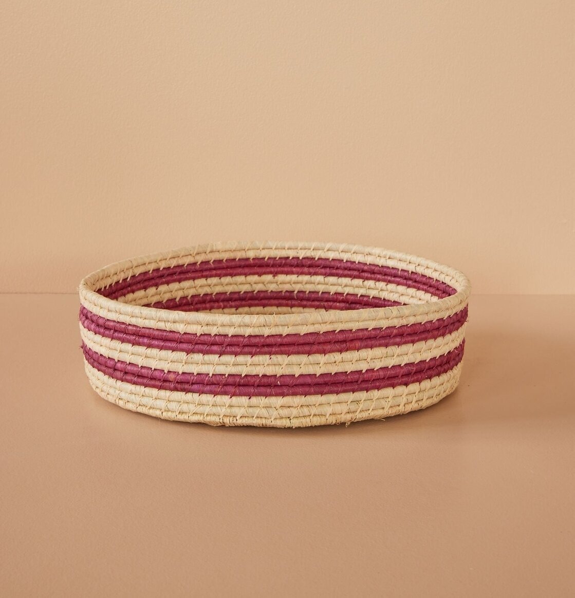 Brödkorg Aubergine Stripes Large från Rice i naturmaterial