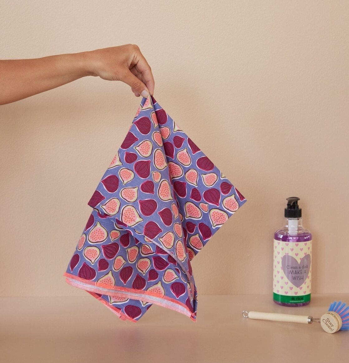 Kökshandduk Figs Print från Rice med fikonmönster i kök