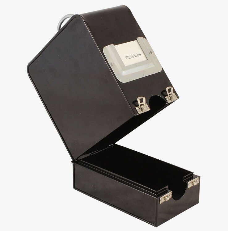 Vinbox Svart från Strömshaga med silverfärgade detaljer