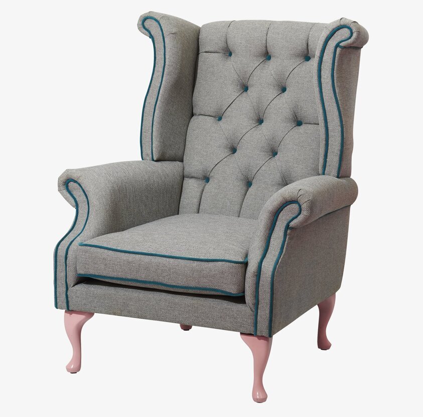 Wing Chair Grey With Petrol Piping från Rice i neutral miljö