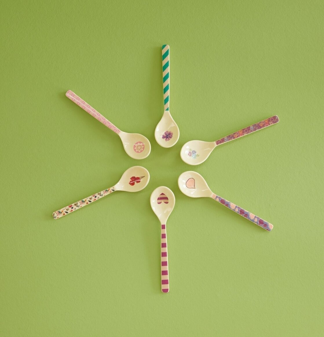 Korta Skedar - Viva La Vida från Rice i livliga färger