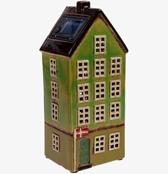 Solcellsbelysning Hus Grön från Det Gamle Apotek i trädgård