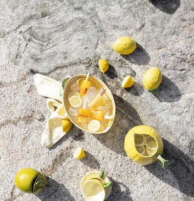 Kanna Lemon från By ON med citrusfrukter och drycker