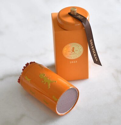 Tändsticksrör - 2023-års Design från Solstickan i orange