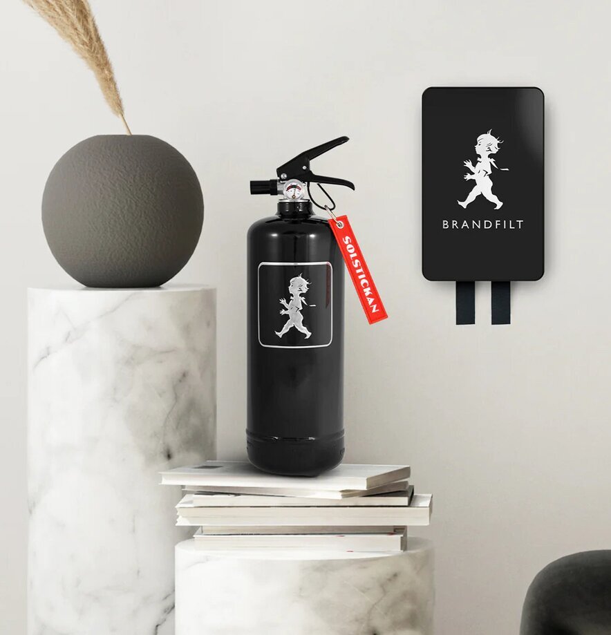 Brandfilt Svart Tablebook från Solstickan i modern miljö