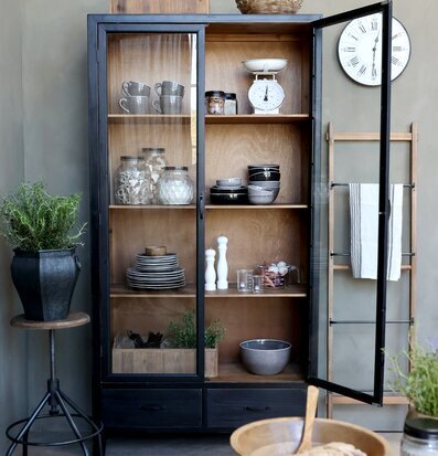 Kruka Med Handtag Antik Zink från Chic Antique i rustik miljö