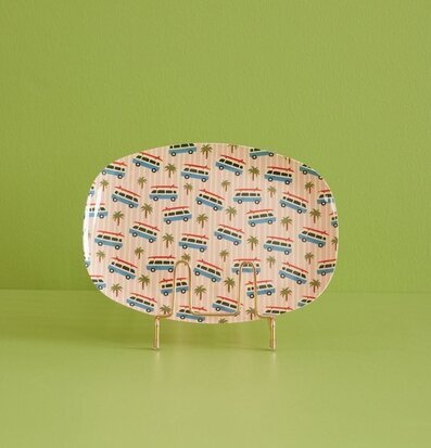 Tallrik Pink Cars Print från Rice med färgglada bilar och palmer