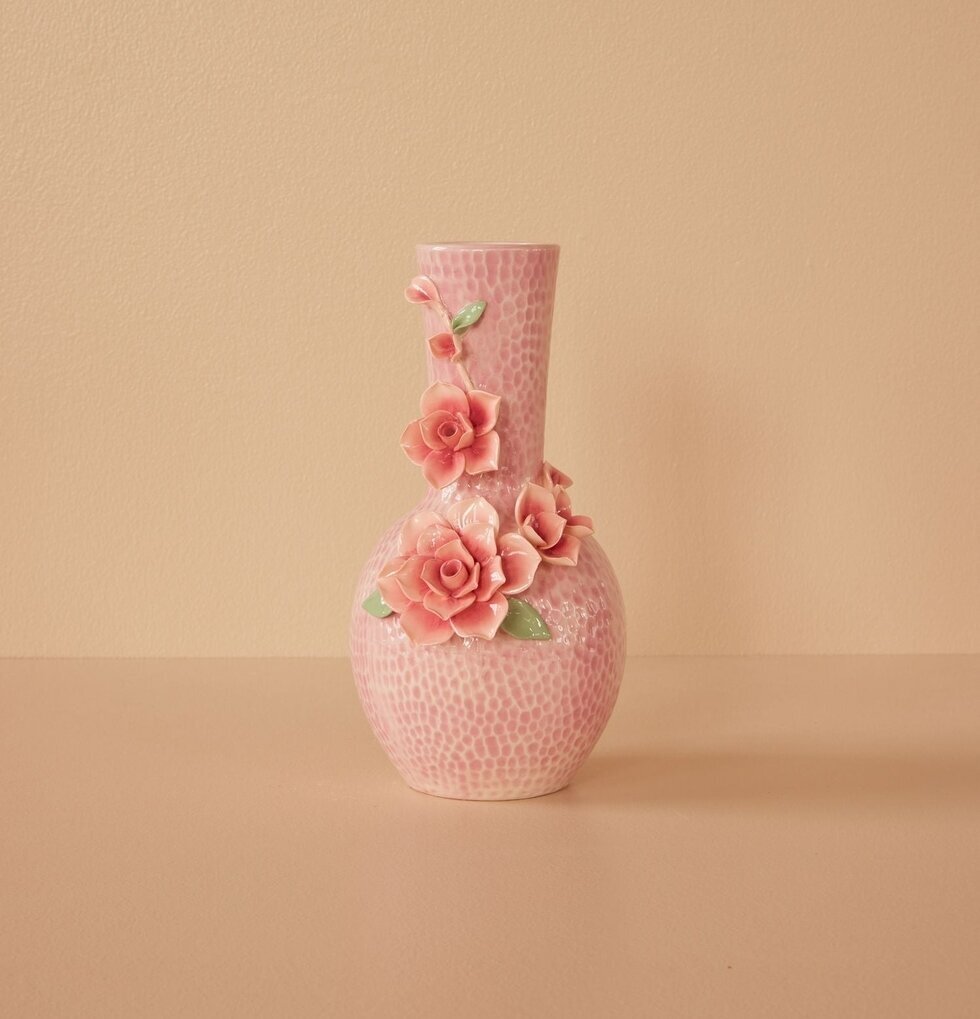 Keramikvas Flower Sculpture Pink från Rice på beige bakgrund