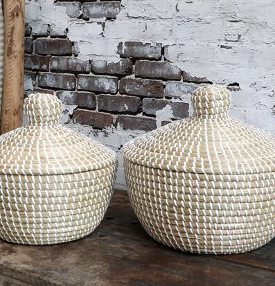 Korg Med Lock Natur/Vit från Chic Antique på rustikt bord