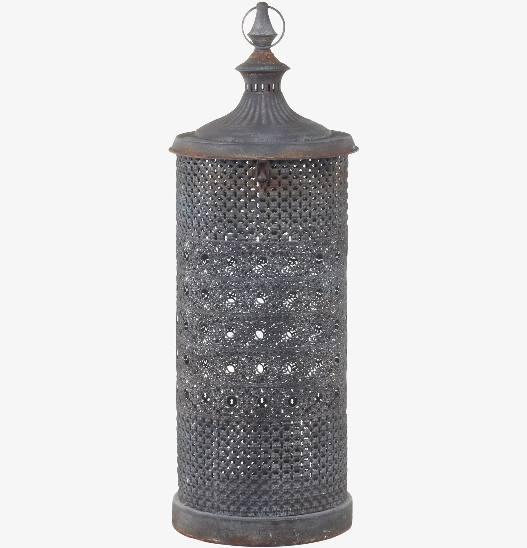 Fransk Lanterna Large från Chic Antique i perforerad metall