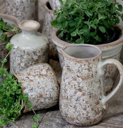 Kanna Evry Verte från Chic Antique med blommigt mönster