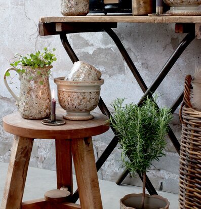 Kanna Evry Verte från Chic Antique på rustik träpall