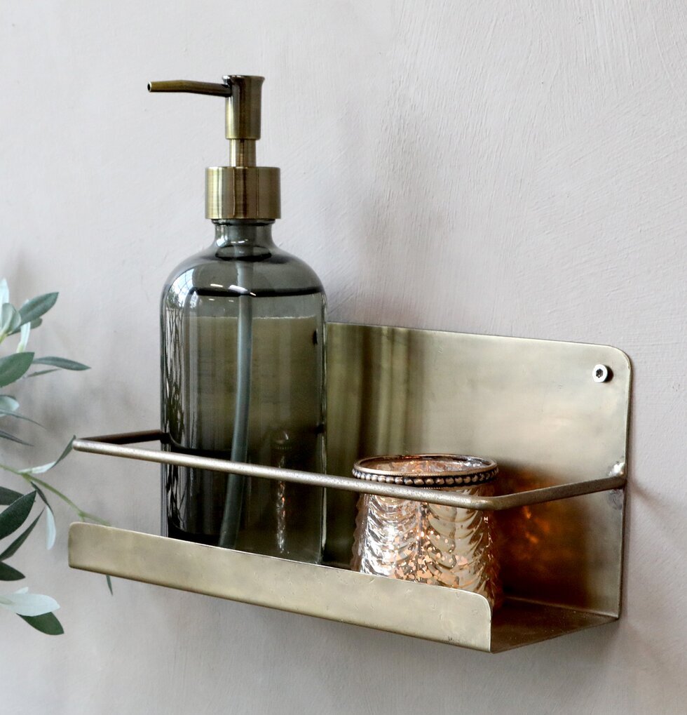 Hylla Mässing från Chic Antique med tvålpump och ljushållare