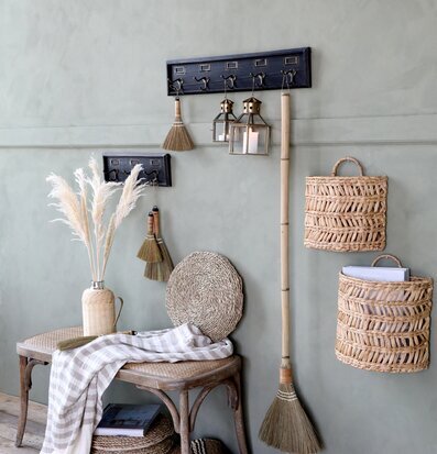 Klädhängare 3 Krokar från Chic Antique monterade på vägg