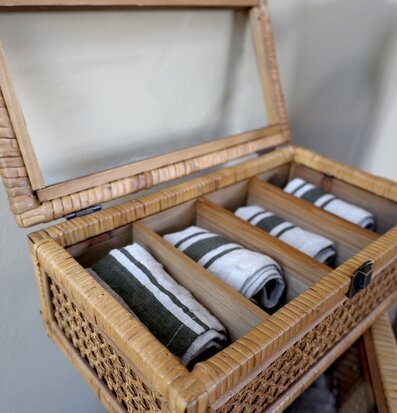 Förvaringslåda 4-Fack Flätad Rotting från Chic Antique