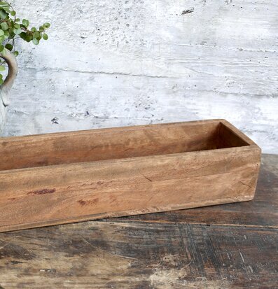 Trälåda Grimaud från Chic Antique på rustikt träbord