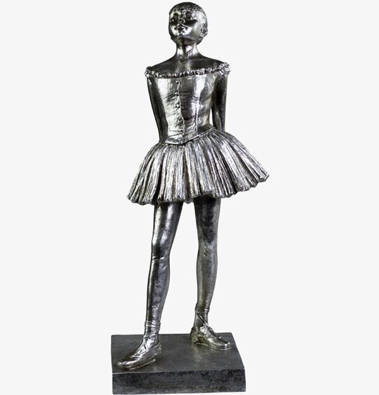 Ballerina Toulon från Chic Antique i klassisk balettpose