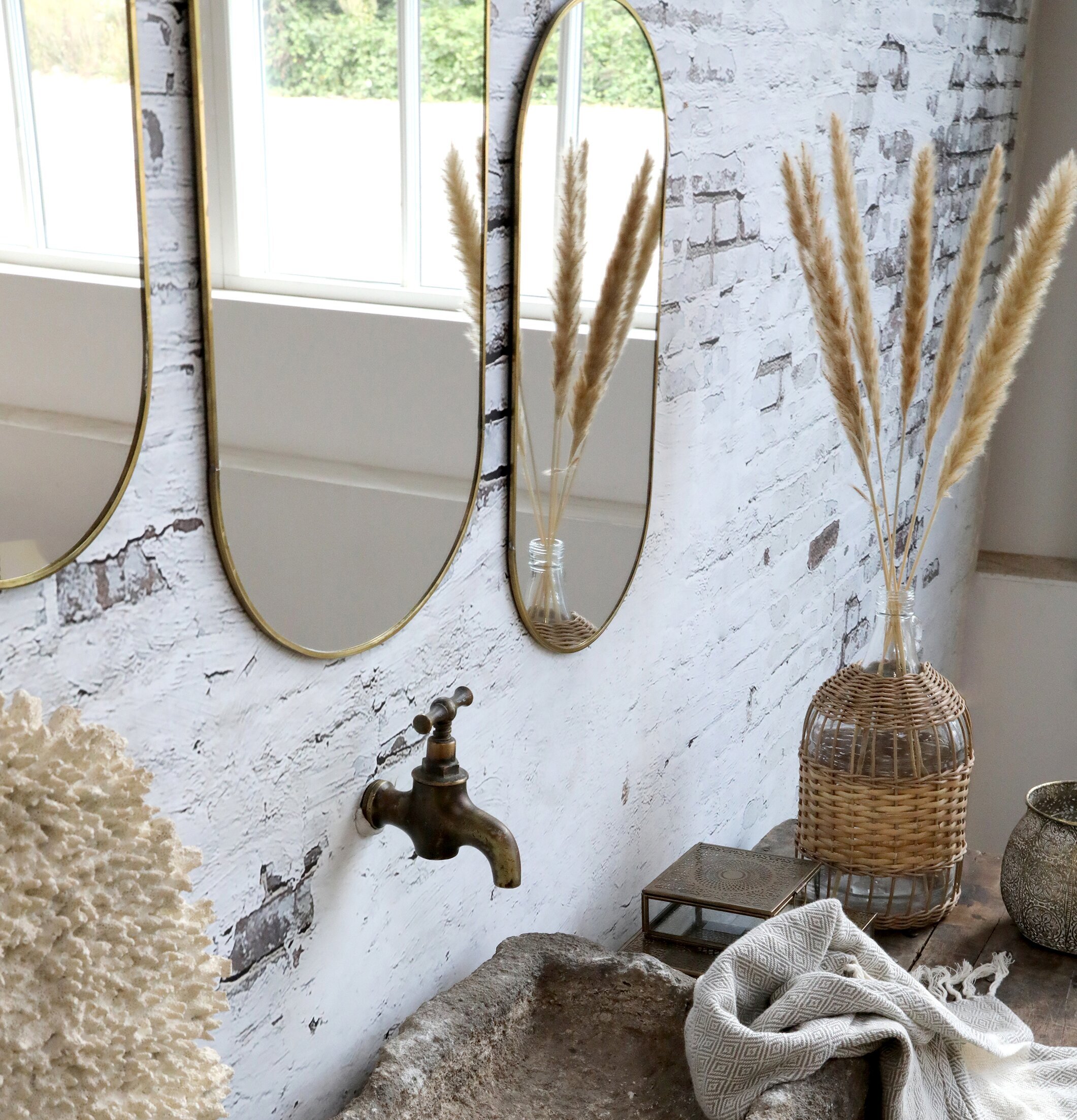 Spegel Antik Mässing Stor från Chic Antique med rustik charm