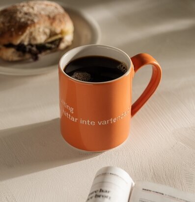 Mugg Astrid Lindgren - Det är ingen ordning på allting.. från Design House Stockholm