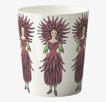 Porslinsmugg Elsa Beskow - Fru Dahlia från Design House Stockholm