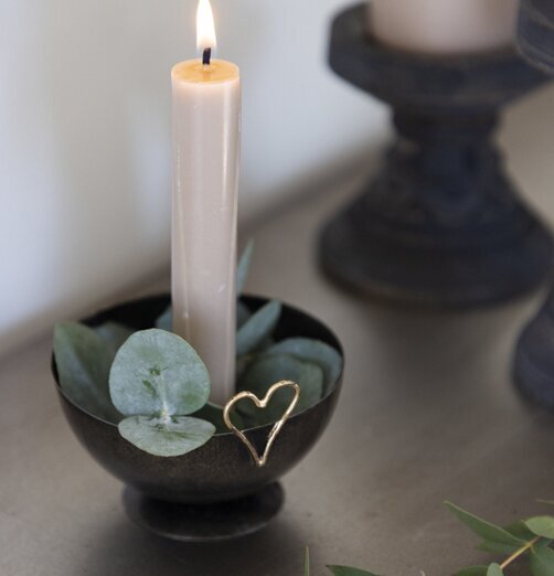 Ljusstake Hamrad Plåt Hjärta från Different Design med hjärta