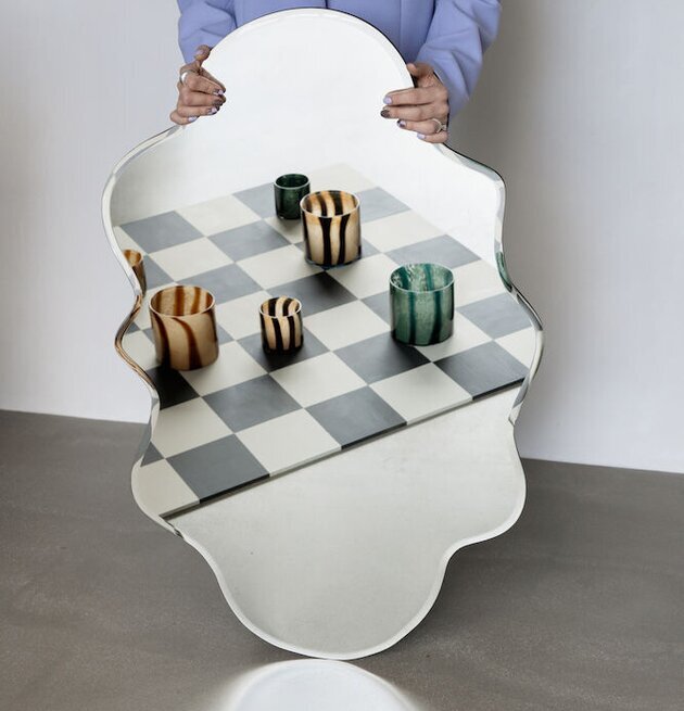 Ljuslykta Calore Curve Brown/Beige Medium från By ON