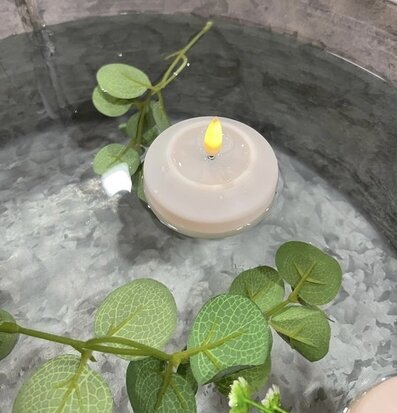 Flytljus LED 2-pack Vit från Deluxe Homeart i vattenskål