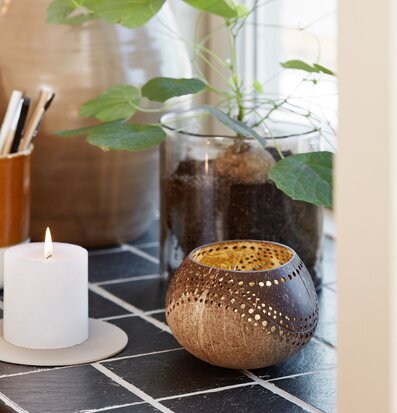 Bild av harmonisk interiör med naturliga element